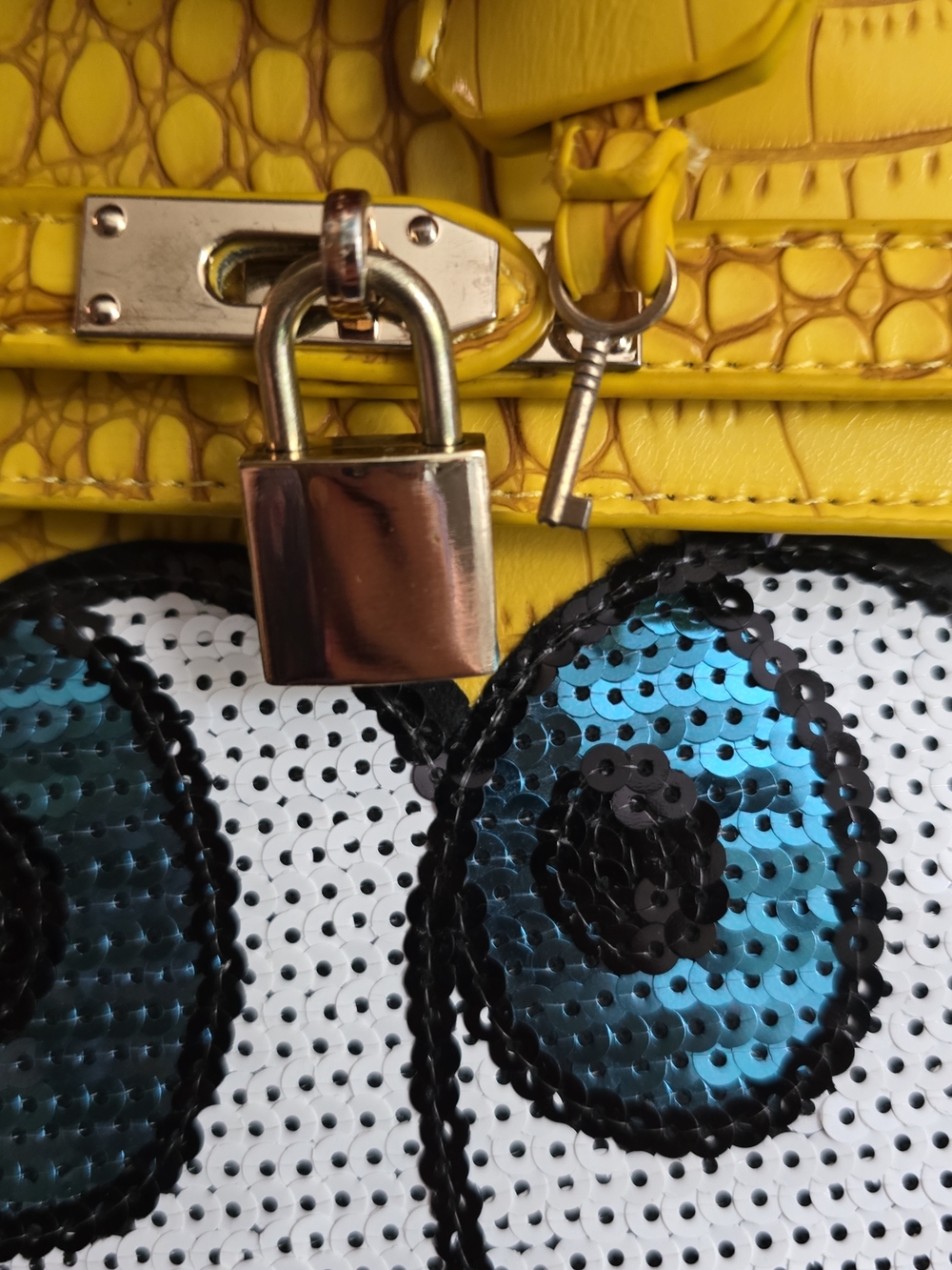 Winky Eye or SpongeBob Cross body bag purse Yellow - Picture 8 of 8
